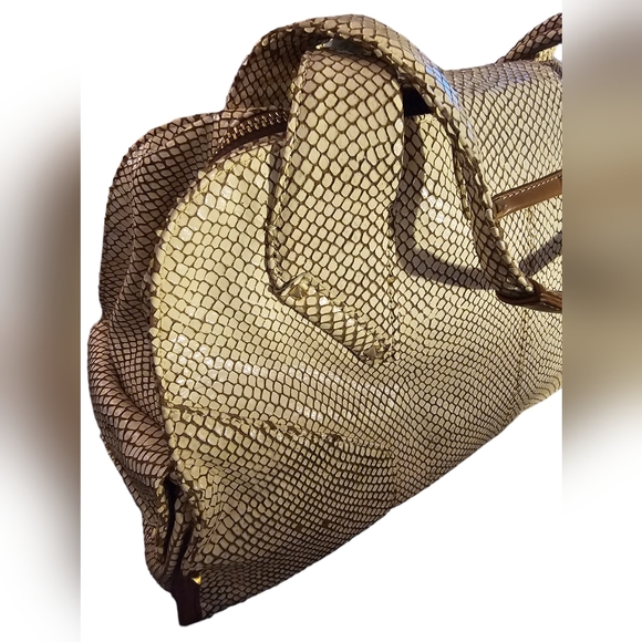 Boktier Beige Leather Scale Shoulder Bag